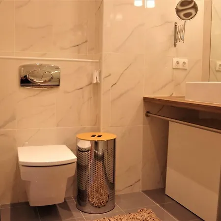 My In * ליסבון